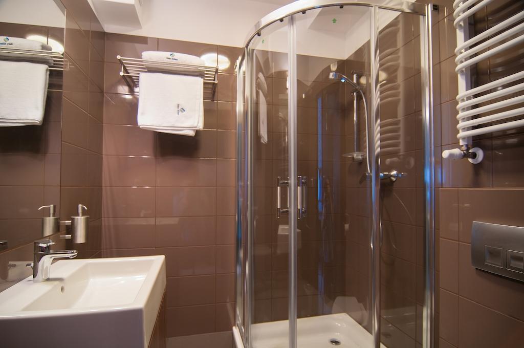 Hotel Dobry Klimat Шклярська Поремба Екстер'єр фото