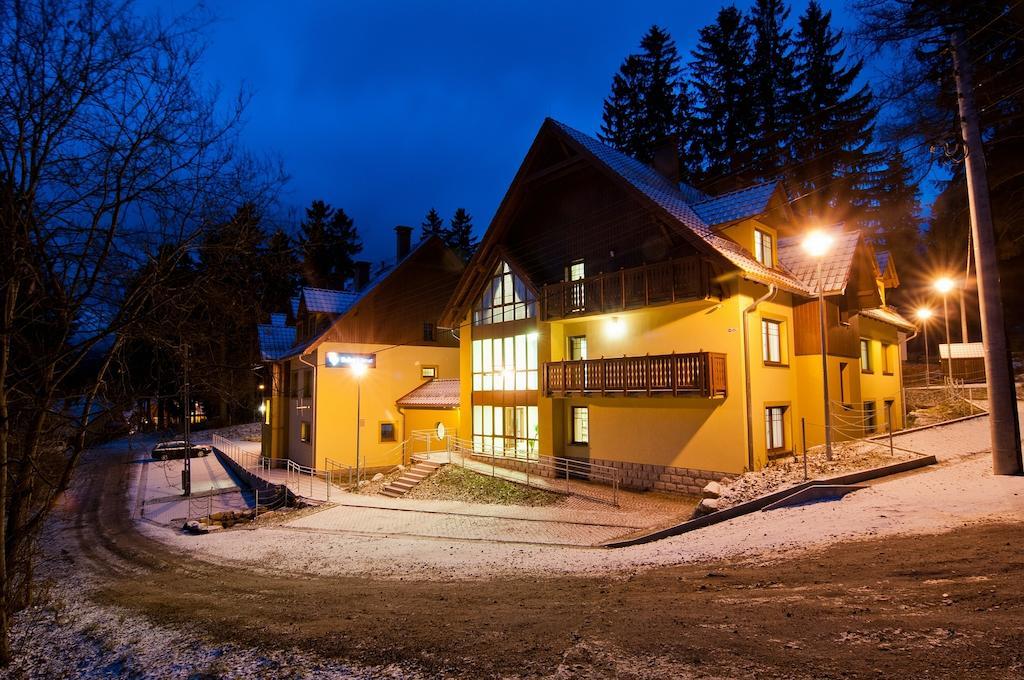 Hotel Dobry Klimat Шклярська Поремба Екстер'єр фото