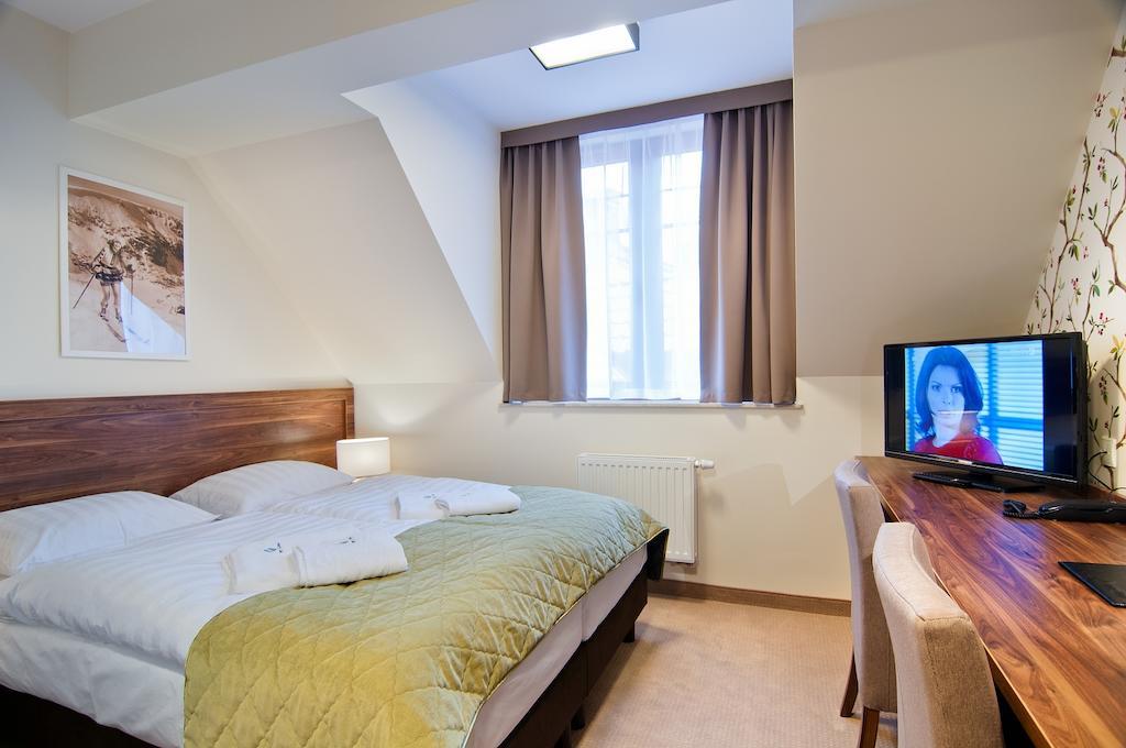 Hotel Dobry Klimat Шклярська Поремба Екстер'єр фото